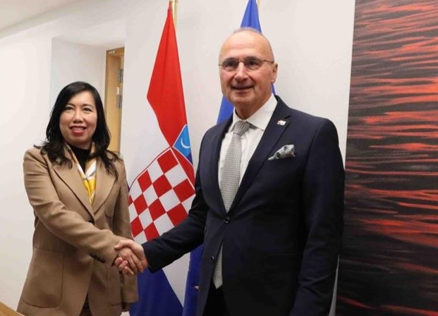 Vietnam raises proposals to boost inter-regional cooperation at IPMF-4